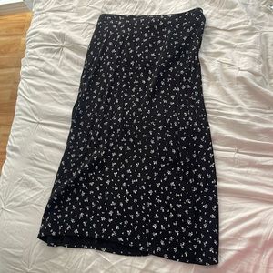 One size from brandy Melville in good condition dm for more pix if interested